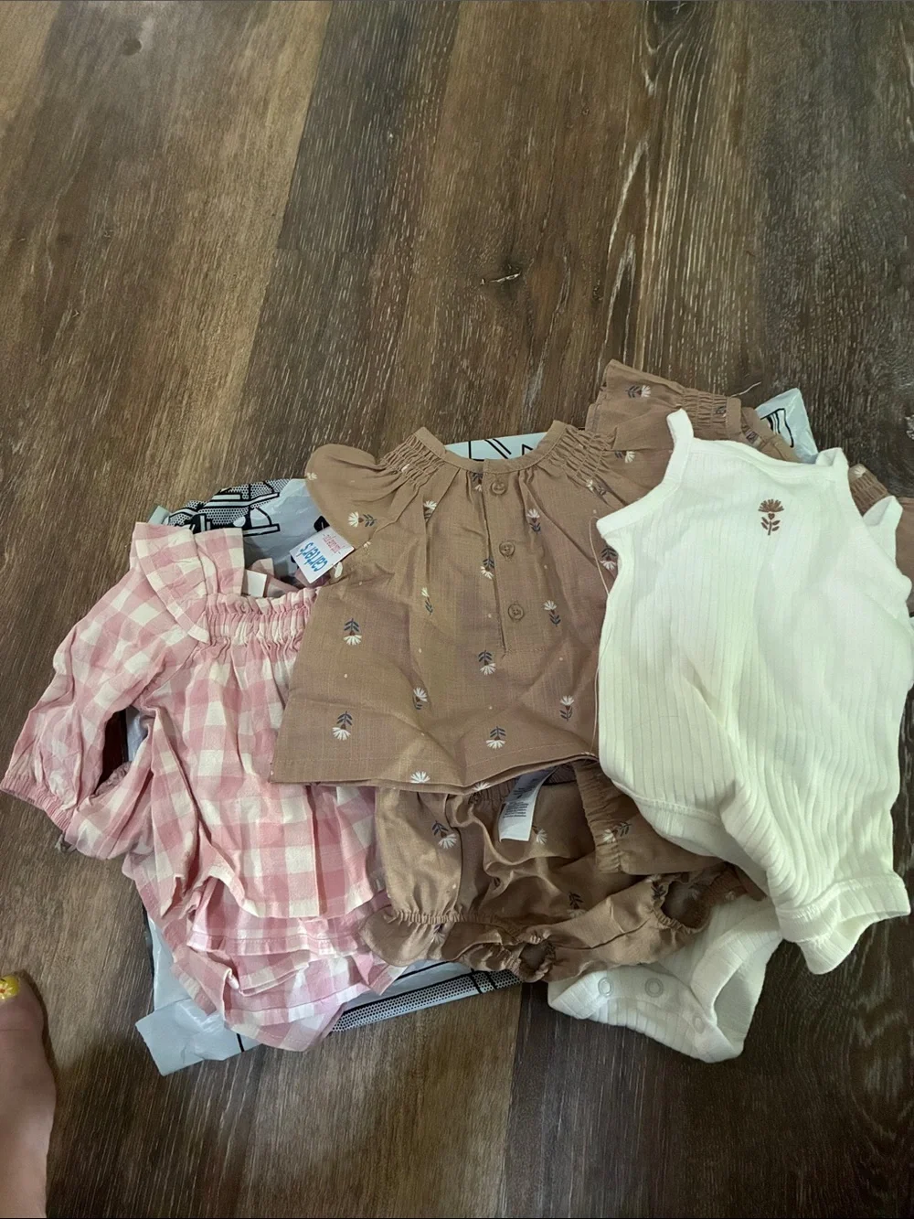 Baby Girls Mixed Romper Bundle - Pink, Brown, Cream brand NEW! 2 each 4 total!